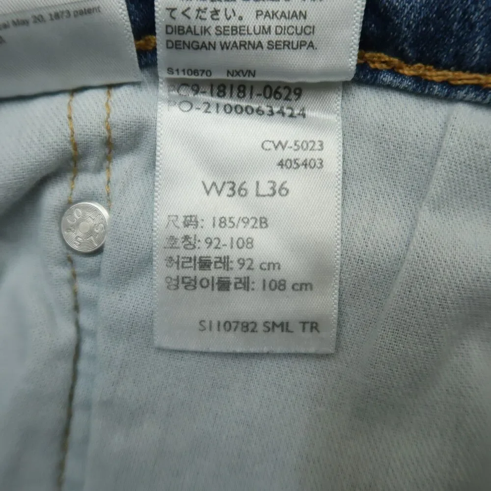 Levi's 541 Jeans Mens Fits 35x32 (Size 36x36) Blue Athletic Slightly Tapered